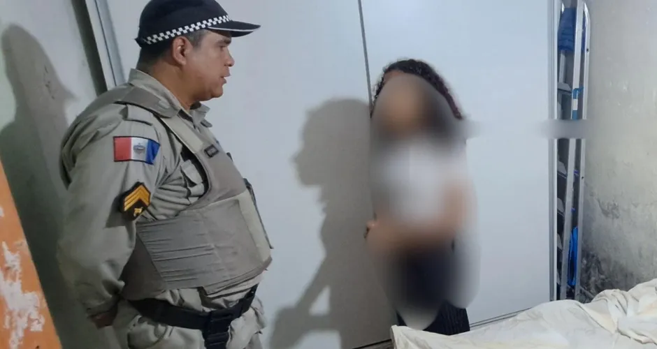 "Pedindo água e comida": Idoso inválido é resgatado com feridas graves em casa no Tabuleiro; filha é presa