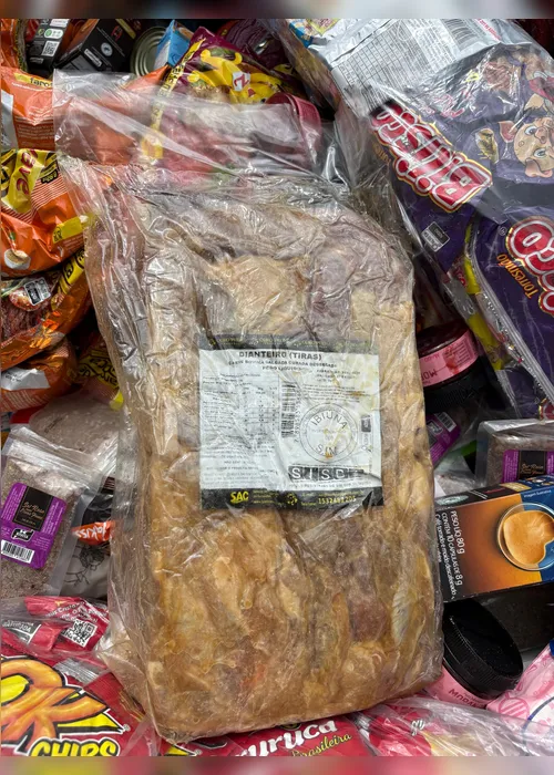 Vigilância Sanitária apreende 250 kg de alimentos impróprios em feira da Levada