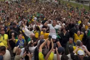 Nikolas Ferreira: Caminhada Pelo Brasil Chega ao Distrito Federal