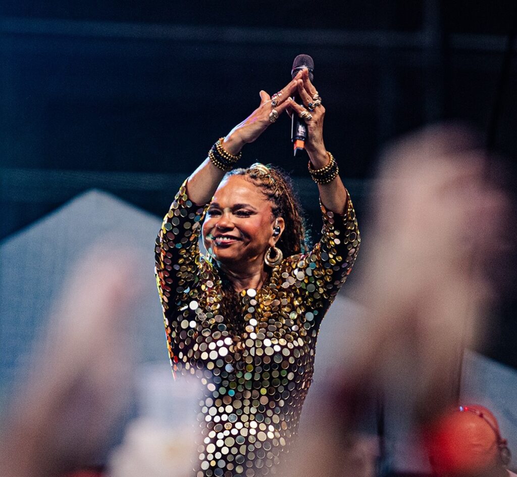 FF Entretenimento, promotora do Réveillon Cheers, projeta salto para 2026