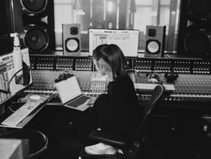 Ariana Grande: Novo Álbum Surpresa Pode Chegar Durante a ‘The Eternal Sunshine Tour’