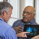 Coração em Risco: Cardiologista Alerta para Jantar Tarde da Noite