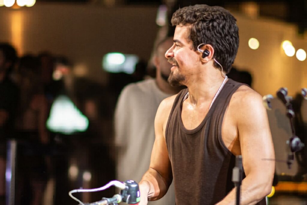 Thiago Martins em Destaque: Novo ‘Quintal do TG’ e Lembranças de ‘Avenida Brasil’