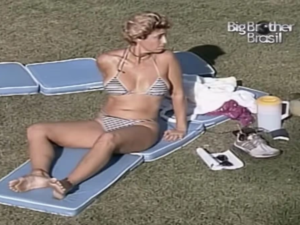 Cida, campeã do BBB2, emociona web ao apoiar Ana Paula por luto na casa